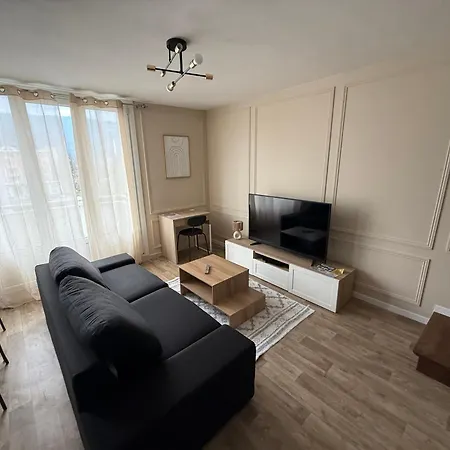 Le Duplex-5p-2 Rooms- Free Parking Lägenhet *